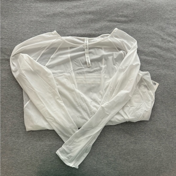 Lululemon: If you are lucky long sleeve tee - Picture 4 of 4